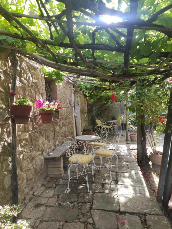 Borgo Villa A Tolli 德拉巴新堡 外观 照片